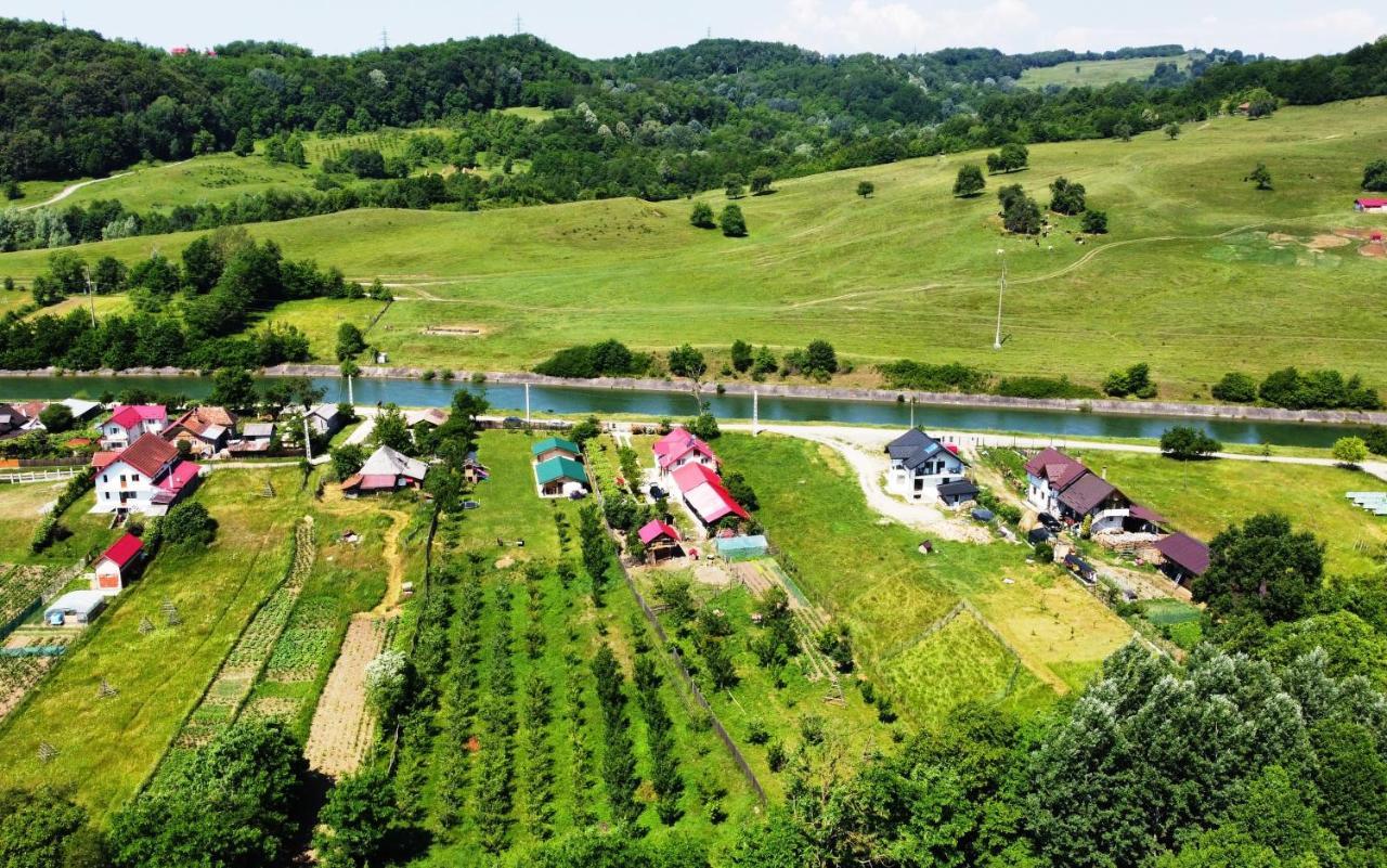 Вилла La Livada Valea Danului Экстерьер фото