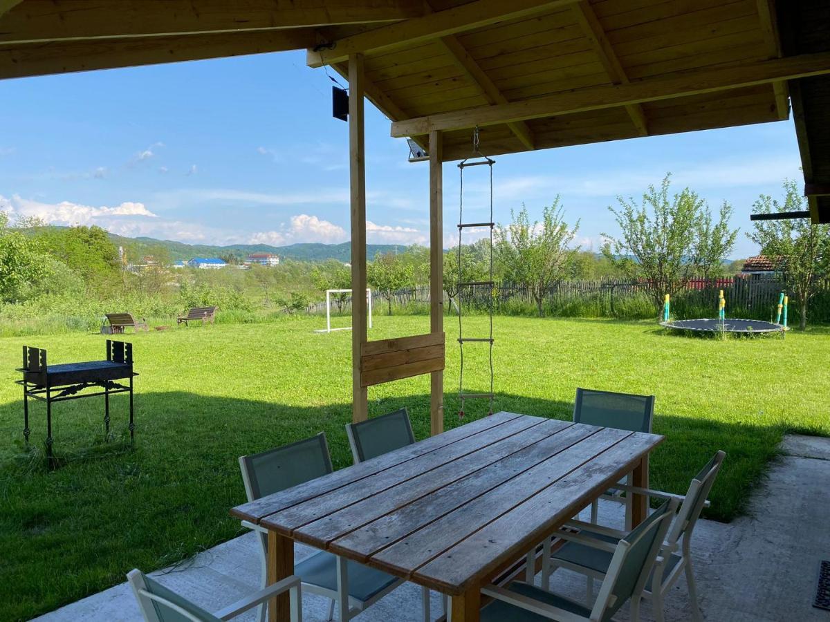 Вилла La Livada Valea Danului Экстерьер фото